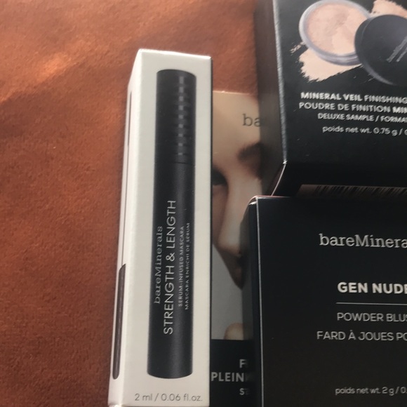 BareMinerals | deluxe sample kit - Picture 4 of 5